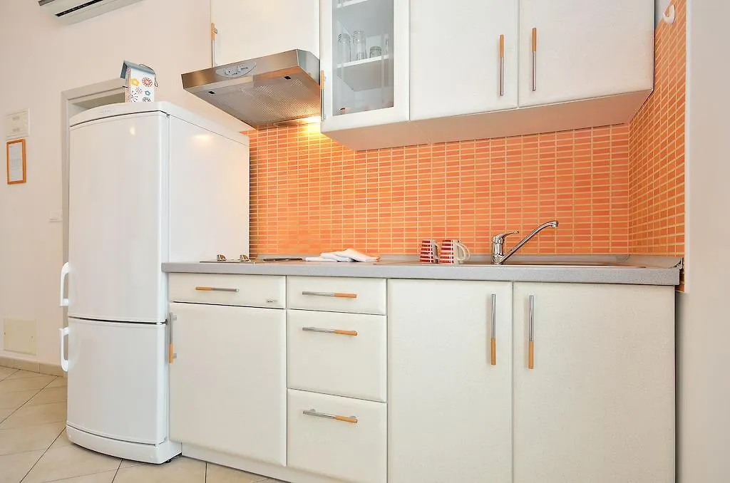 Apartments Nautilus Пула