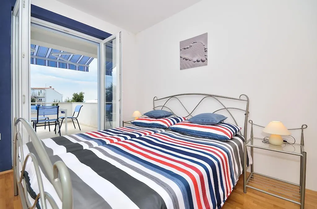 Apartments Nautilus بولا